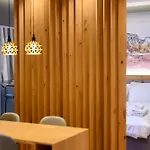 Adore Apartment *