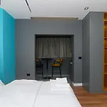 Adore * Tirana