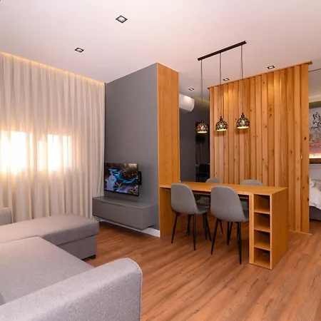 Apartment Adore