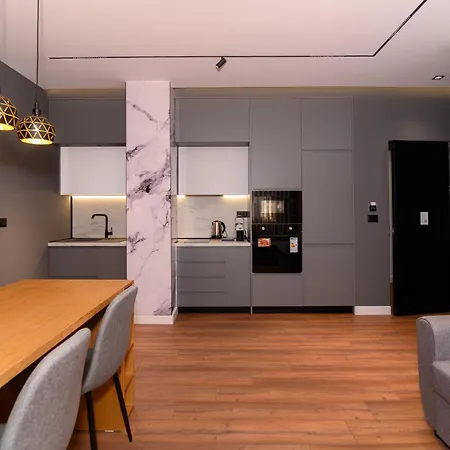 Apartment Adore *